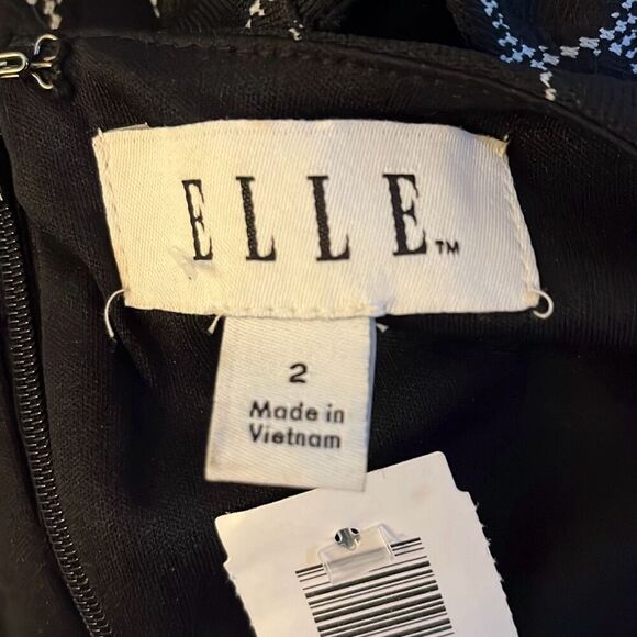 Elle size 2 black A line dress with white circled pattern and belt-3029 - Picture 3 of 4